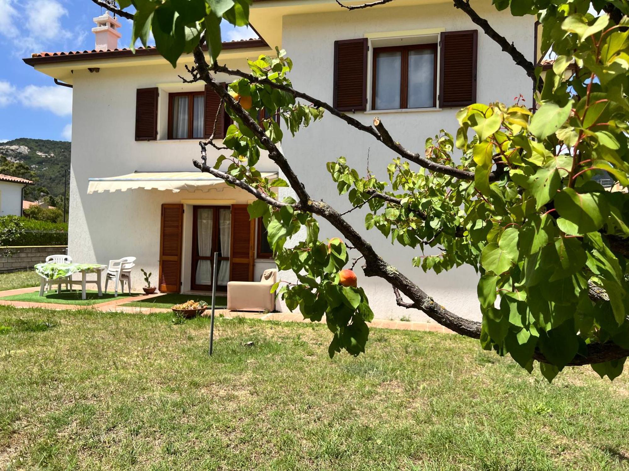 Private Apartment With Garden Канниджионе Экстерьер фото